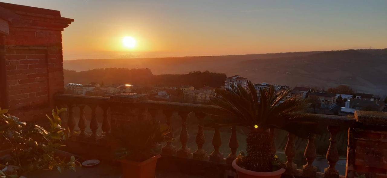 B&B Leopardi Montefiore dellʼAso Eksteriør bilde